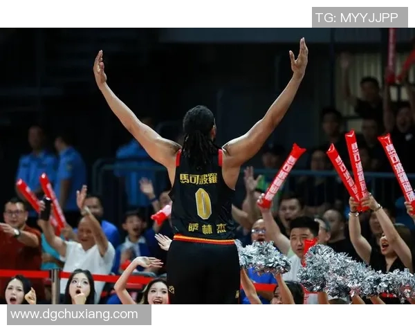 深圳篮球队进攻战术深度分析与实战应用探讨