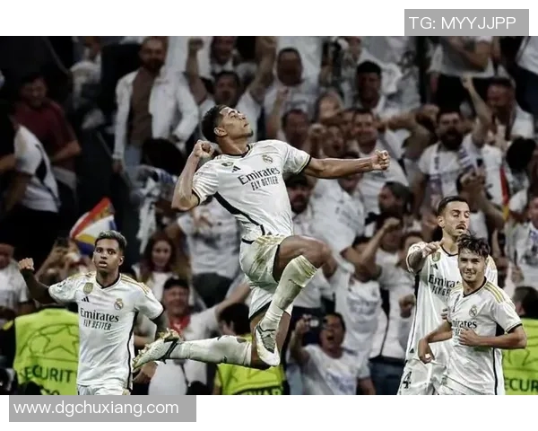 足球明星炫酷瞬间大集合展现他们的风采与魅力